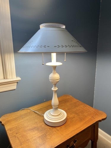 Cream gold accents vtg - w,