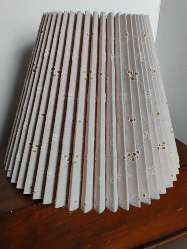 Vintage cream lace - 80’s,