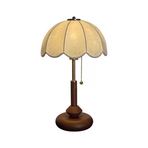 Vintage scalloped table - table, lamp